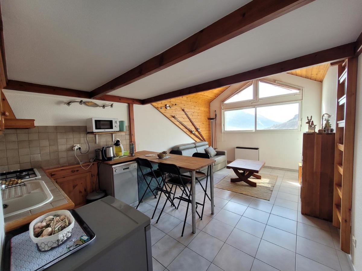 Agreable T3 Mezzanine Jusqu'A 5 Personnes Apartment Briancon  Bagian luar foto