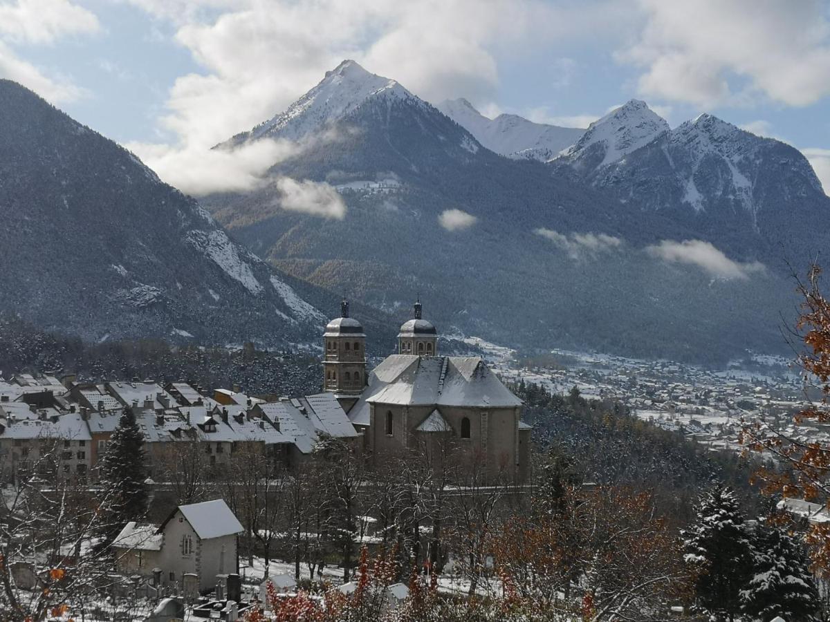 Agreable T3 Mezzanine Jusqu'A 5 Personnes Apartment Briancon  Bagian luar foto