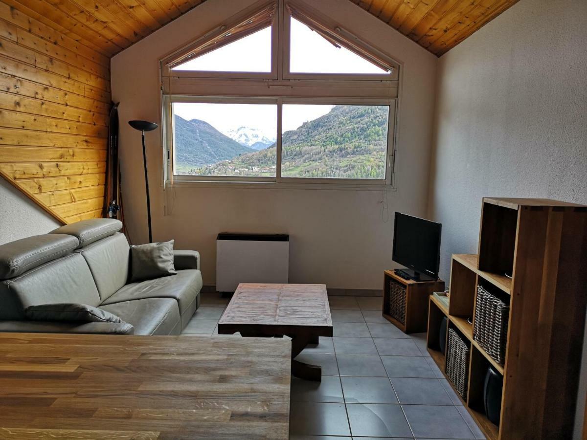 Agreable T3 Mezzanine Jusqu'A 5 Personnes Apartment Briancon  Bagian luar foto