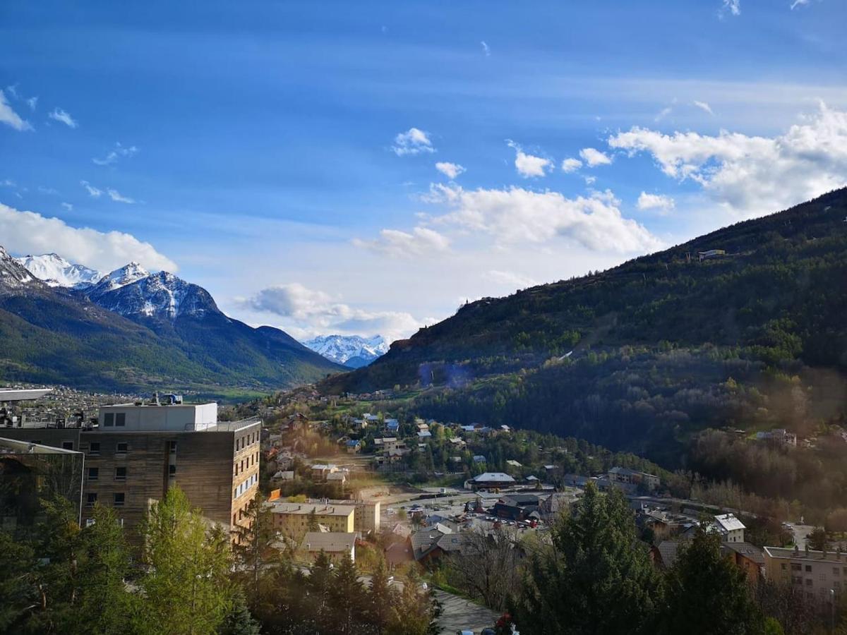 Agreable T3 Mezzanine Jusqu'A 5 Personnes Apartment Briancon  Bagian luar foto